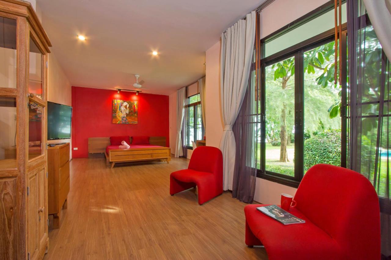 Villa Miracle Rawai Exterior foto