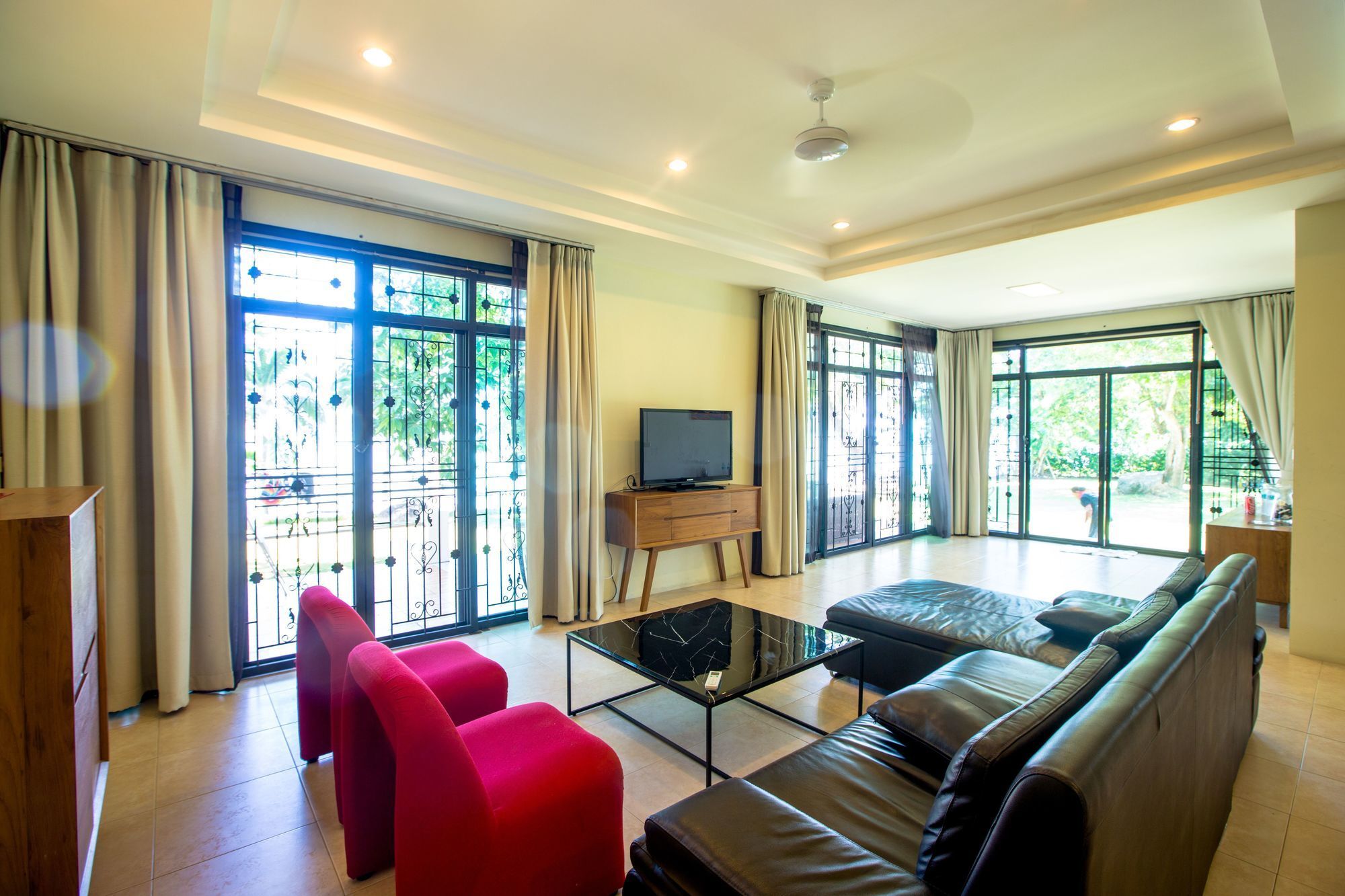 Villa Miracle Rawai Exterior foto